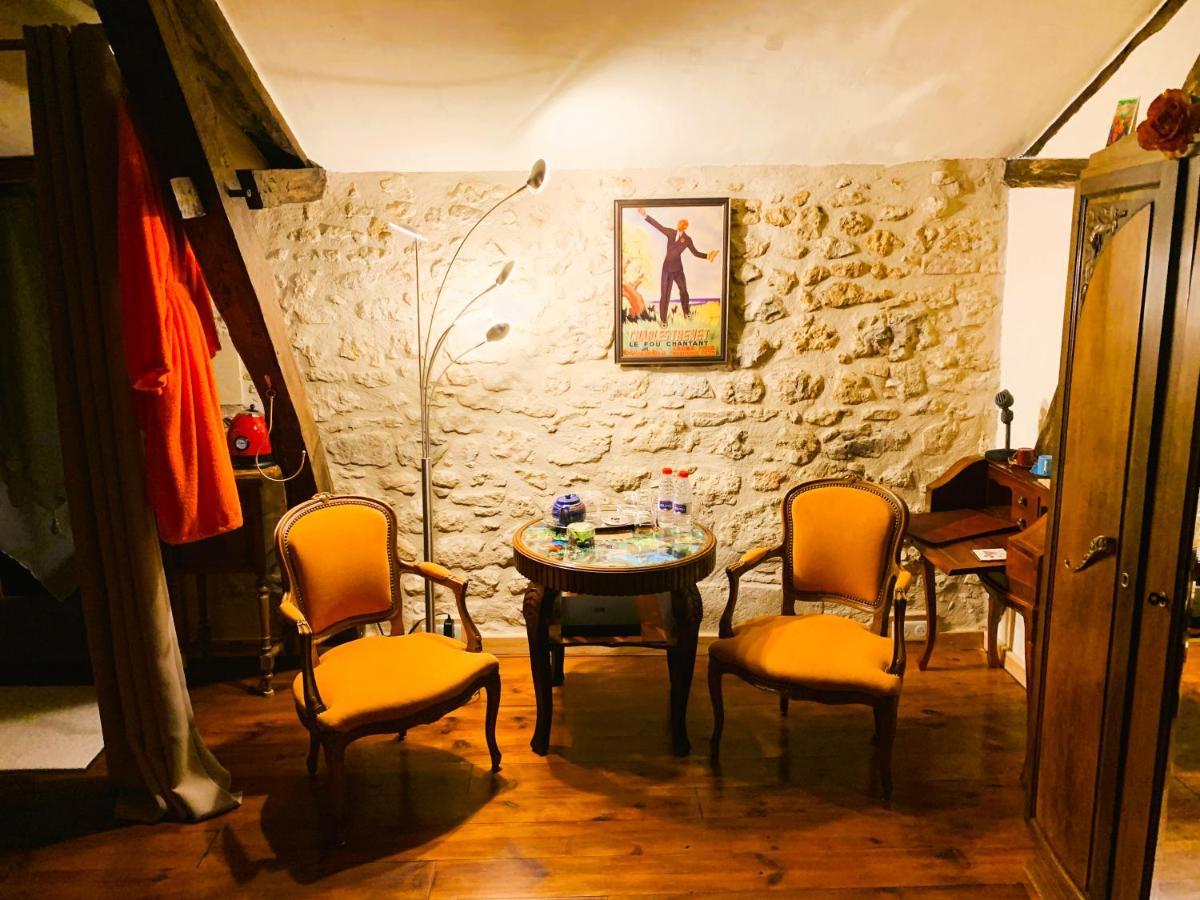 Ferme De Tayac - Charme Avec Pool 호텔 Les Eyzies 외부 사진